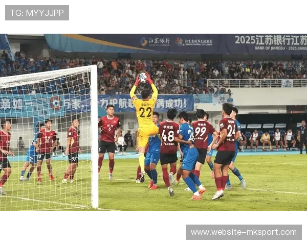 终场哨响，佛罗伦萨球员相拥而泣，更衣室充满咆哮与泪水。